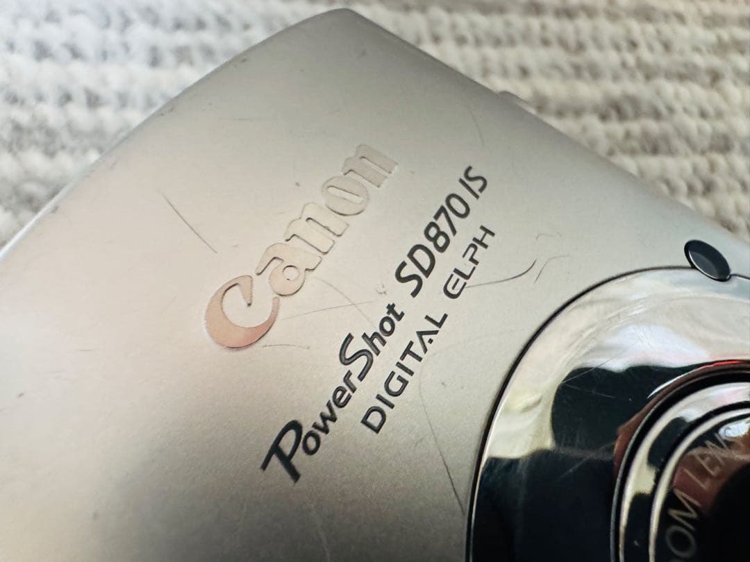 Canon PowerShot SD870 IS 本体