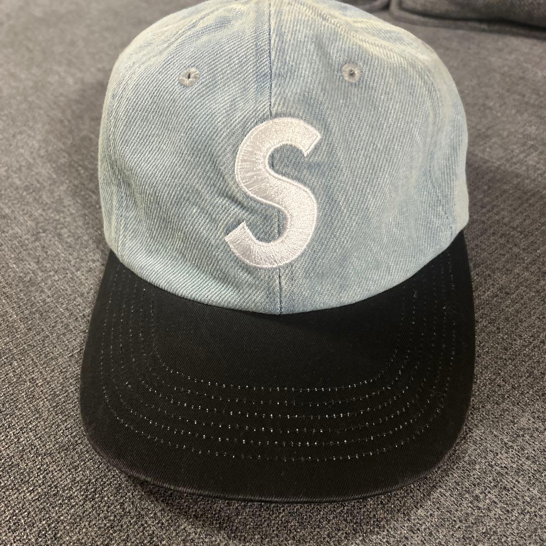 supreme Sロゴキャップ　水色