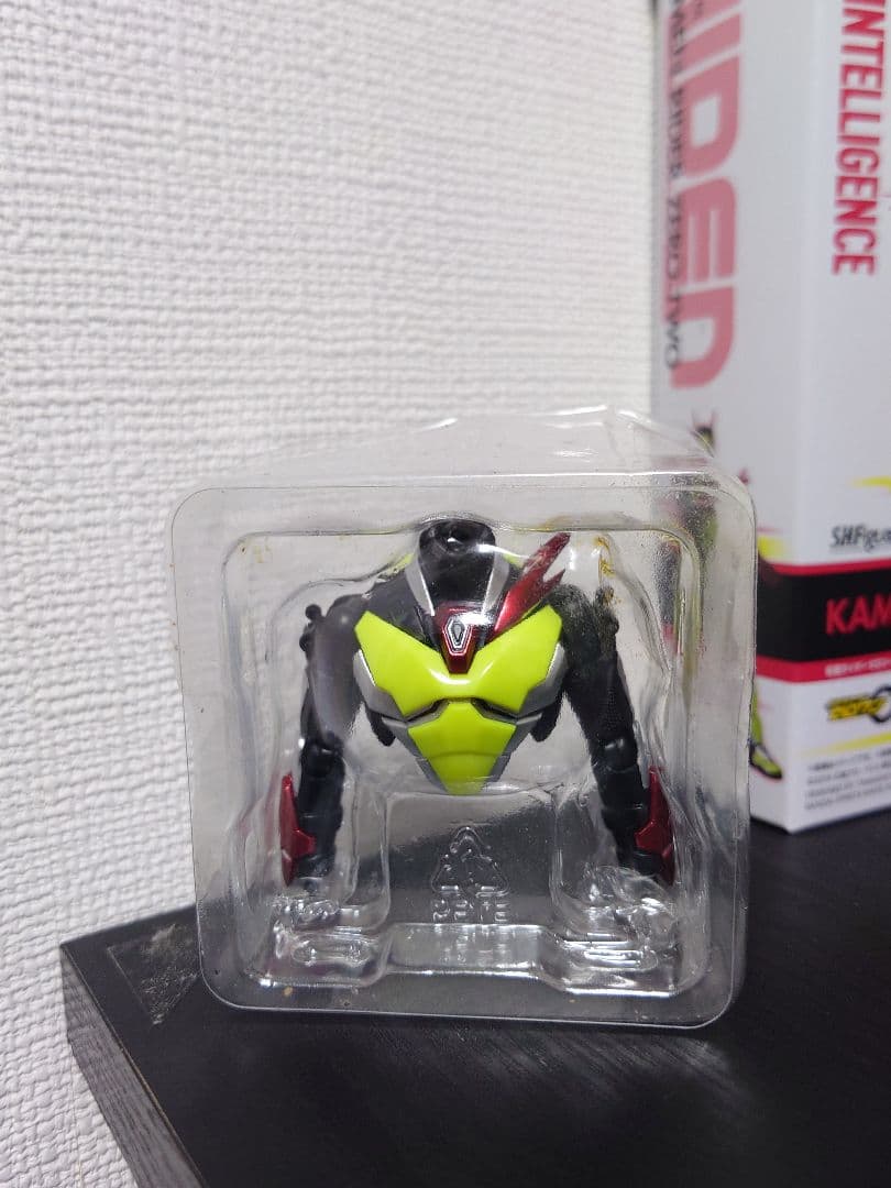 n*5様 S.H.Figuarts　仮面ライダーゼロツー　開封品