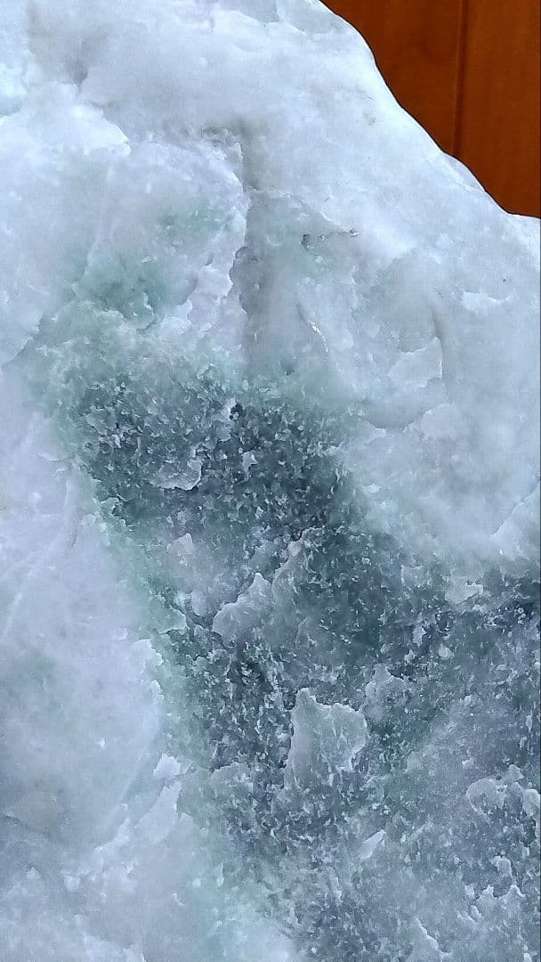 ★翡翠原石★糸魚川硬玉【横川転石・川ズレ・ウブ16kg】