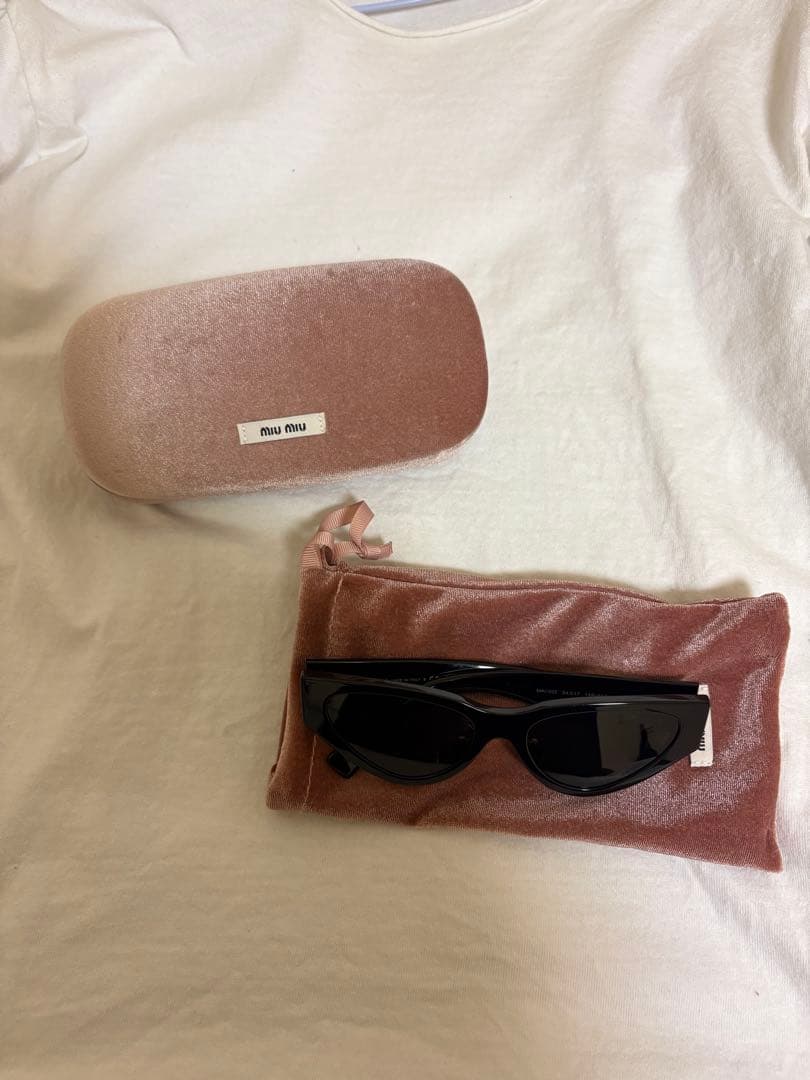 MiuMiuサングラス