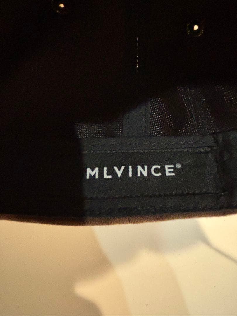 MLVINCE LAロゴ ベースボールキャップ ブラウン