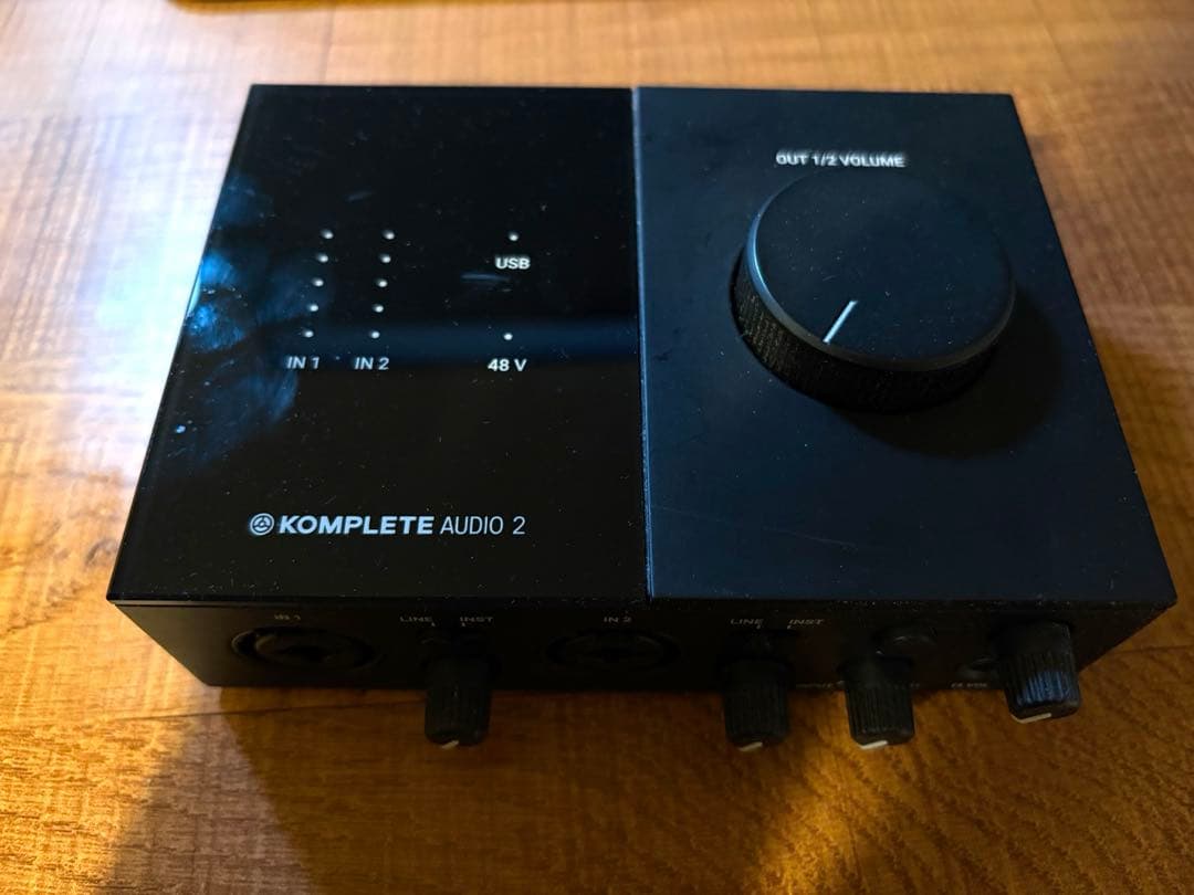 KOMPLETE AUDIO 2 オーディオインターフェイス