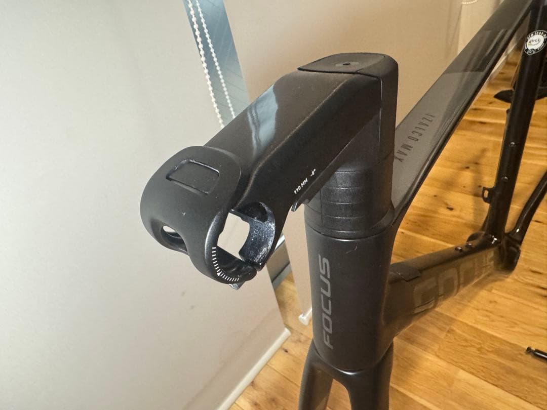 フレームセットFOCUS IZALCO MAX DISC 9　2022年