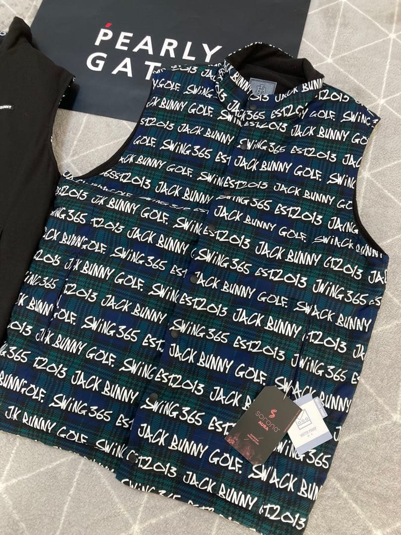 新品 パーリーゲイツ ジャックバニー リバーシブル中綿ベスト(6)サイズLL/紺