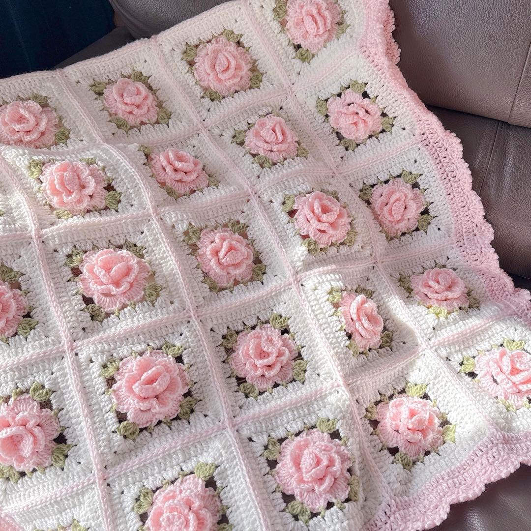 【7】 薔薇 マルチカバー ブランケット 立体花 モチーフ編み