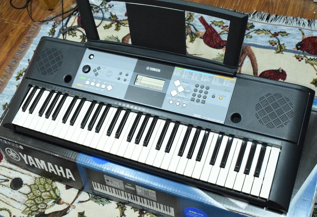 YAMAHA 電子キーボード PSR-E233 動作OK！