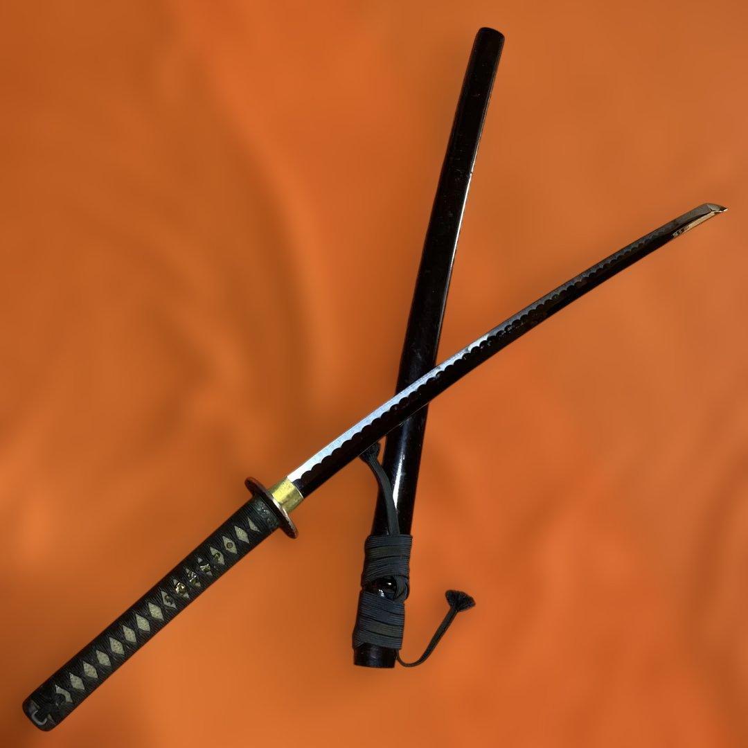 上級模造刀 黒柄 獅子彫丸鍔 濃赤茶呂鞘