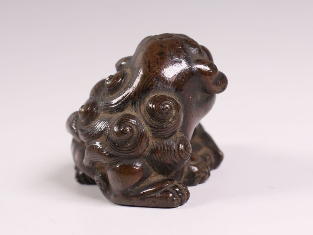 古銅 獅子 置物 5cm 71.4g 木箱入り 時代 金工 根付？【MB109】