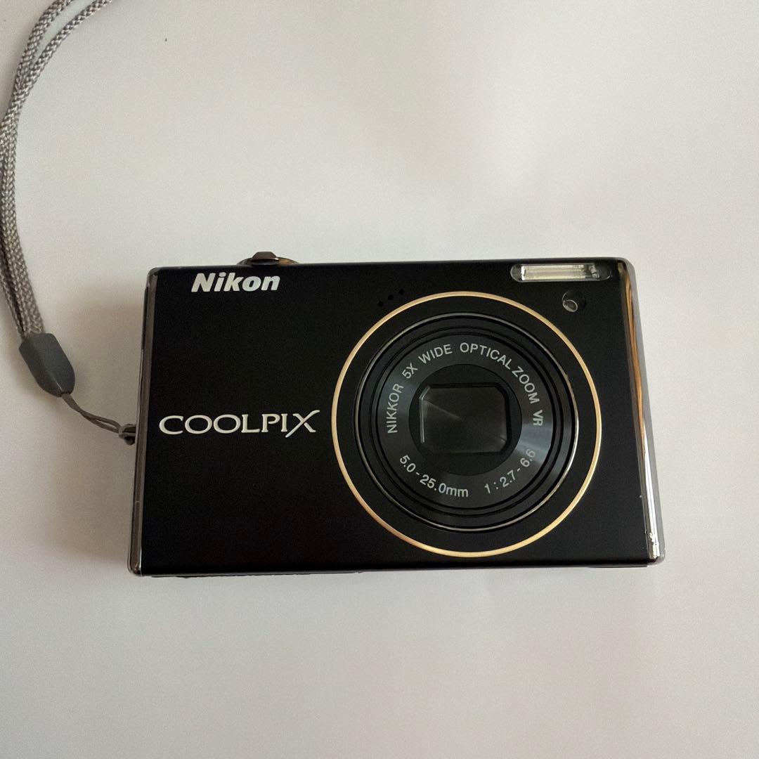 Nikon COOLPIX デジタルカメラ 充電器付き