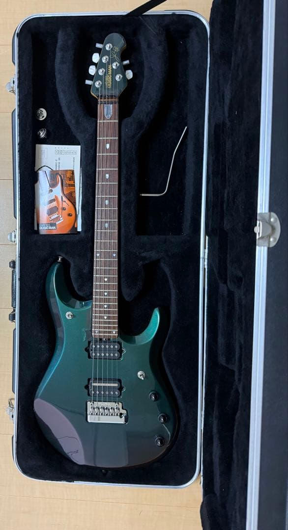 Music Man JP6 John Petrucciモデル