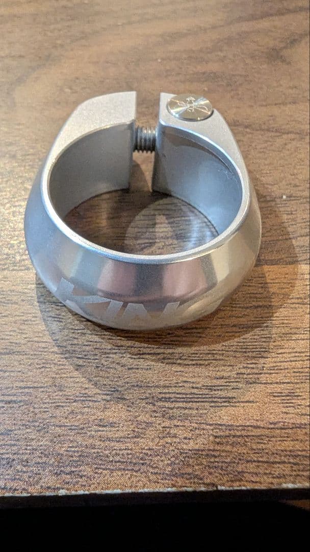 CHRIS KING seatpost collar シルバー