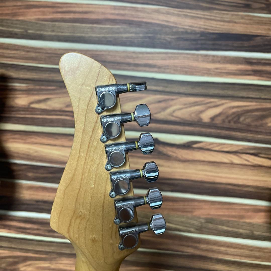 フェルナンデス　ストラト