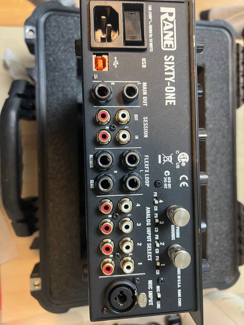 Rane Sixty-One DJミキサー