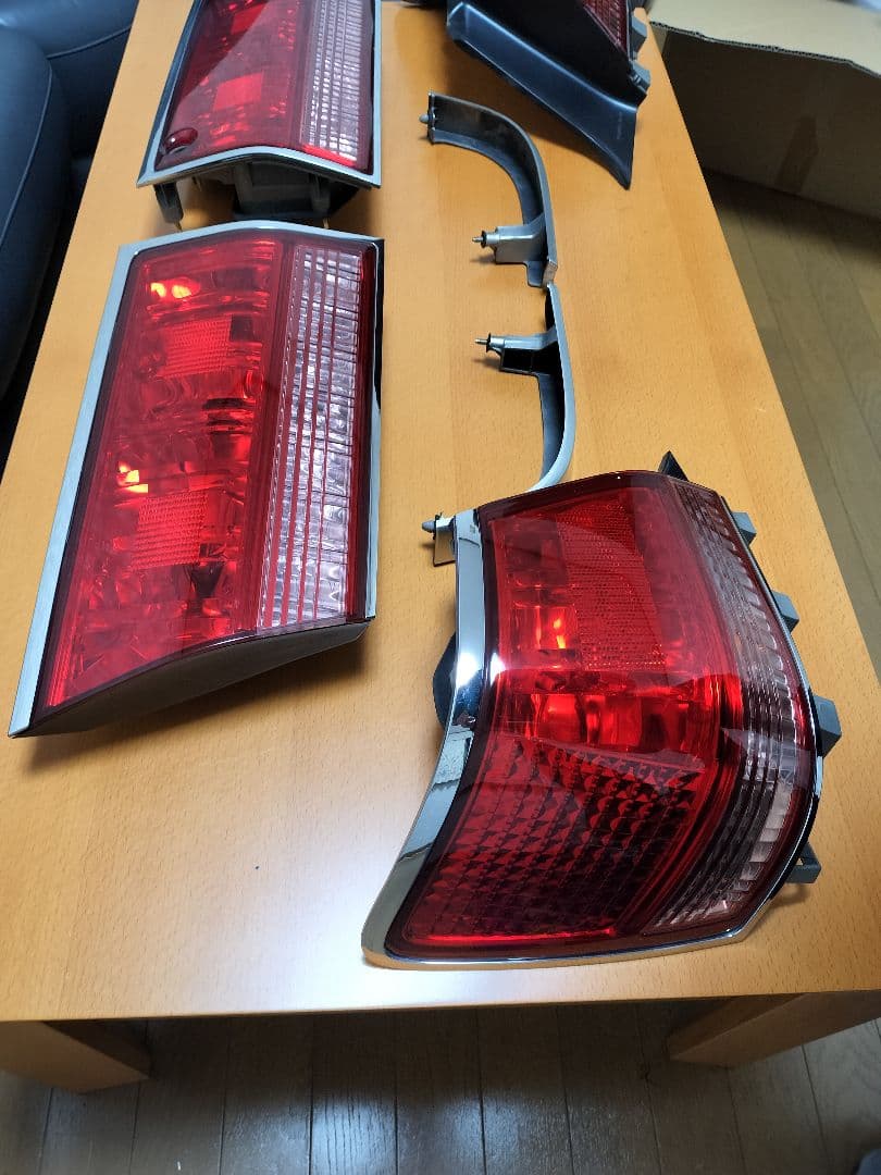 さらに値下げしました！17 クラウン 後期 テールランプ セット