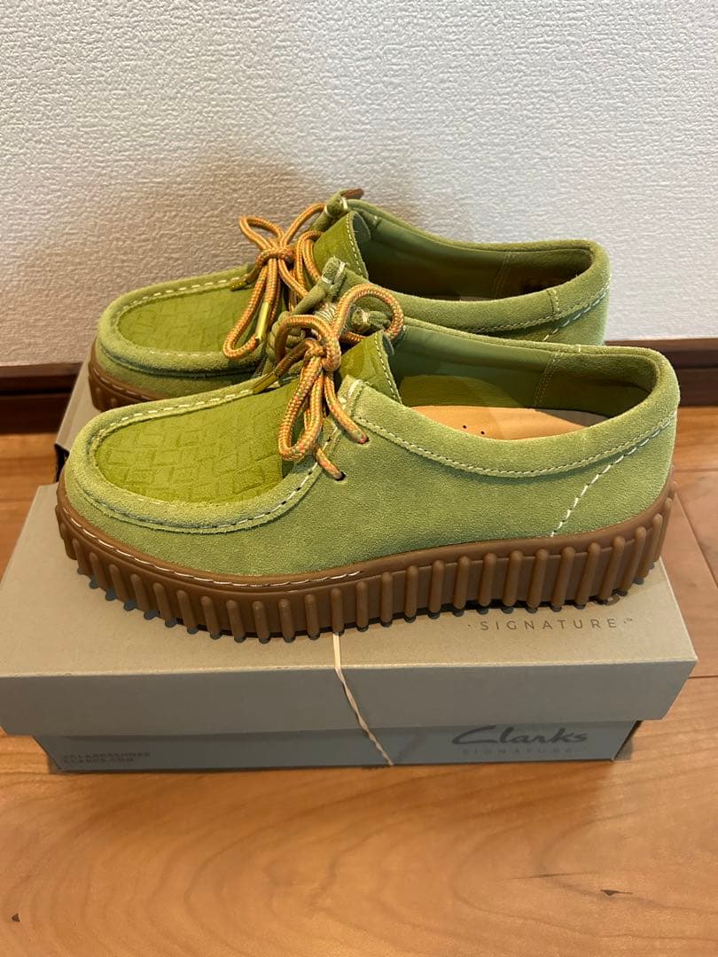 Clarksクラークストーヒルビー未使用　アップルスウェード