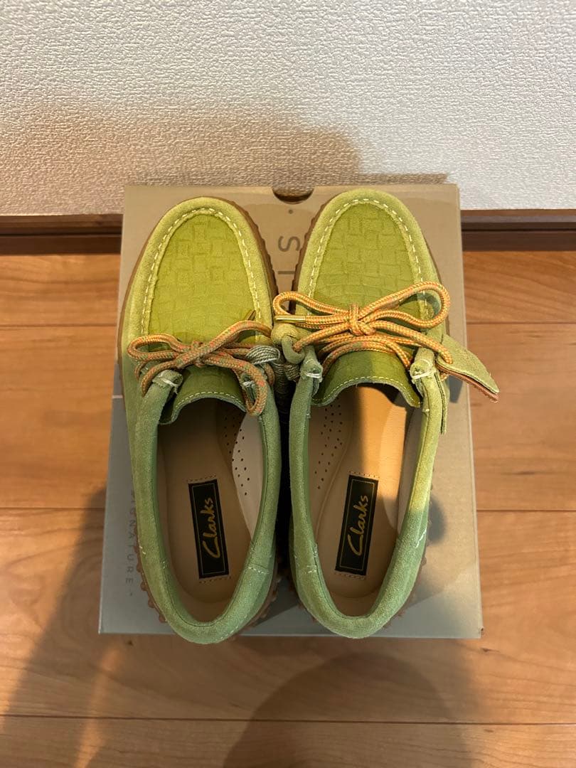Clarksクラークストーヒルビー未使用　アップルスウェード