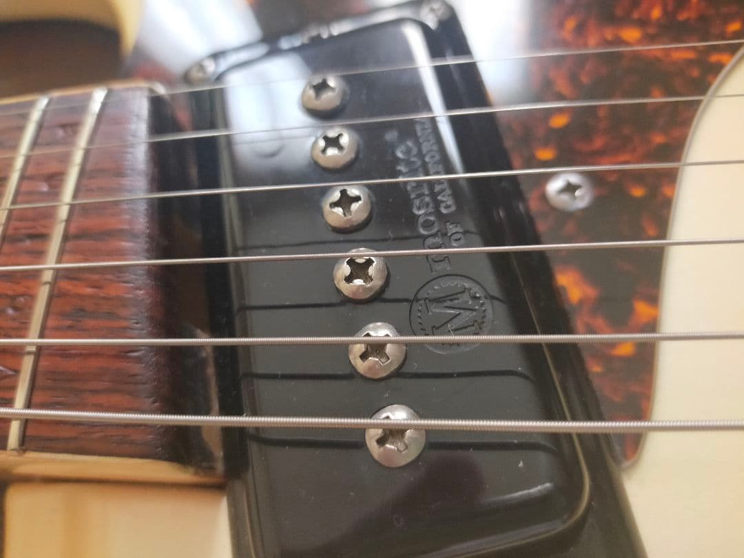 モズライトUSA-The Ventures　 　(セミモズレーサイン)入り