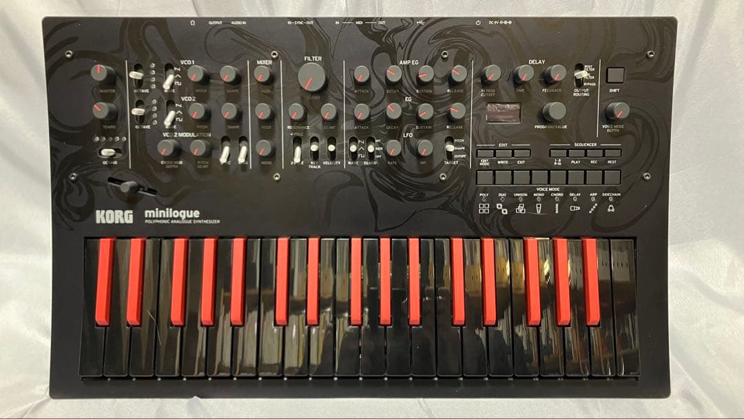 美品 KORG minilogue bass ベースシンセサイザー 元箱あり