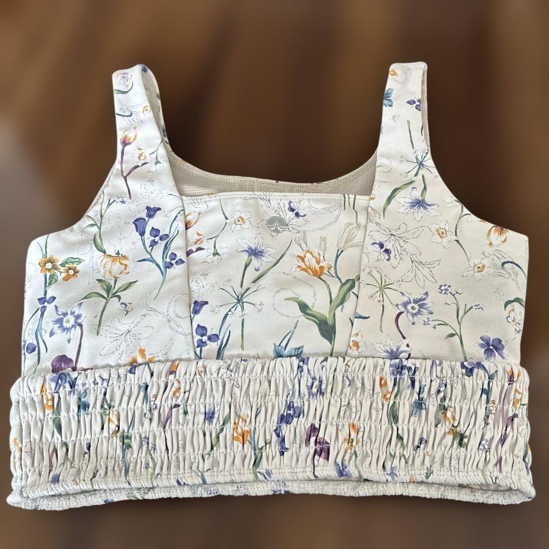 SUKALAフラワーシャーリングレギンス&ブラトップ　セット　Sサイズ