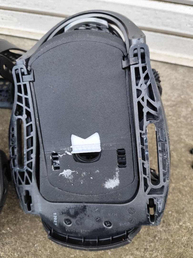 Burton Genesis EST Мサイズ　ビンディング ブラック