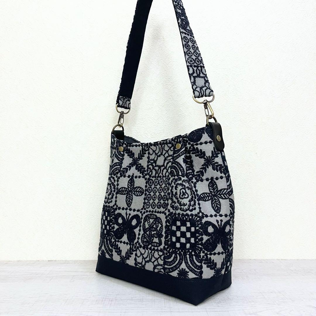 ミナペルホネン　ハンドメイド　ショルダーバッグ　forest tile