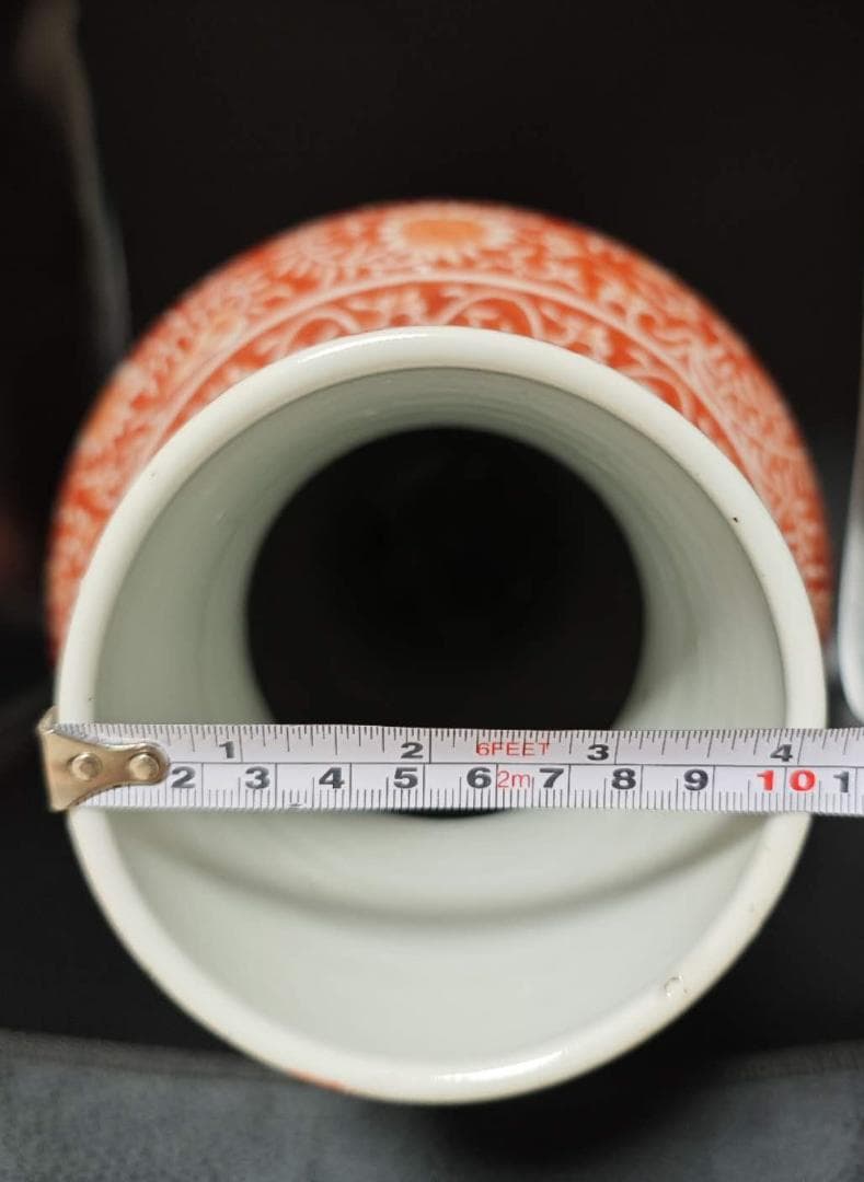 大清乾隆時代　珊瑚紅釉唐草花紋大瓶　　染付二重丸銘(B-18)