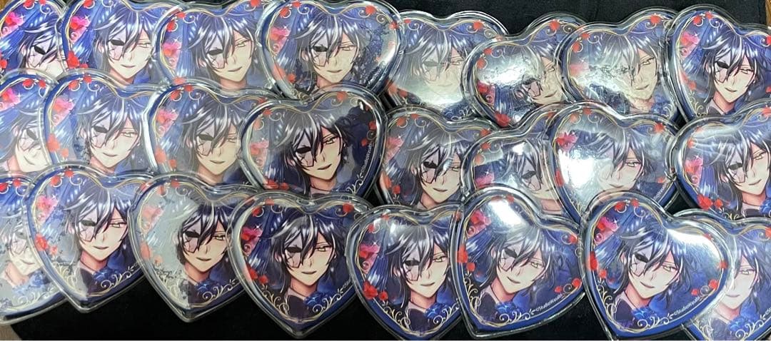 あくねこ 悪魔執事と黒い猫 ボスキ・アリーナス ハート缶バッチ 24個