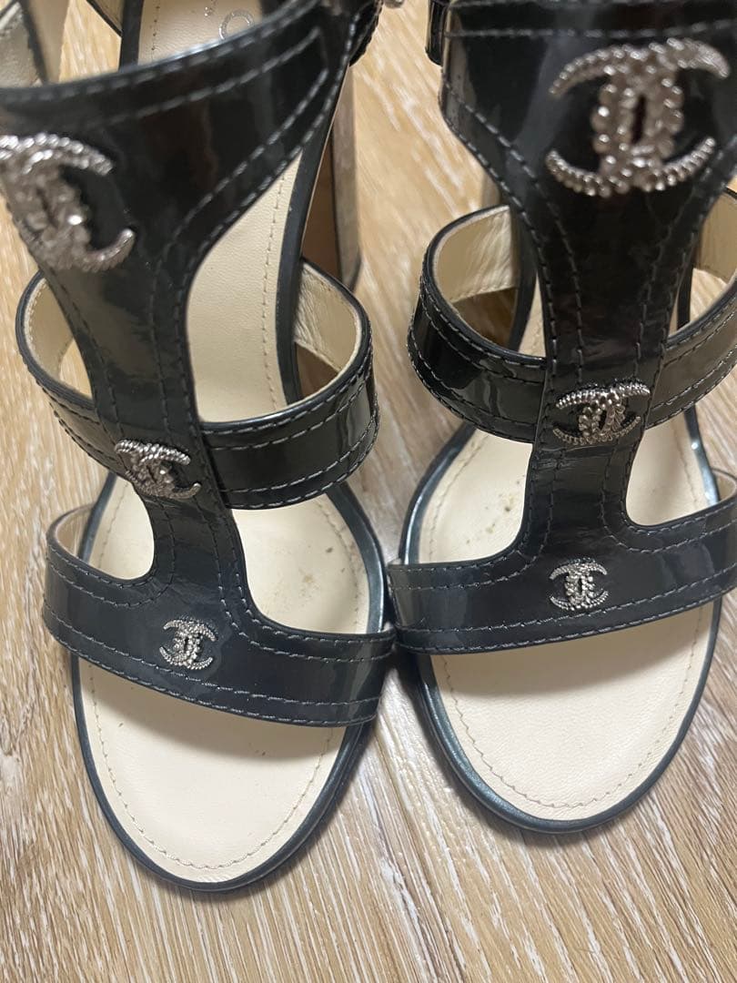Chanel 黒 ストラップサンダル 高ヒール