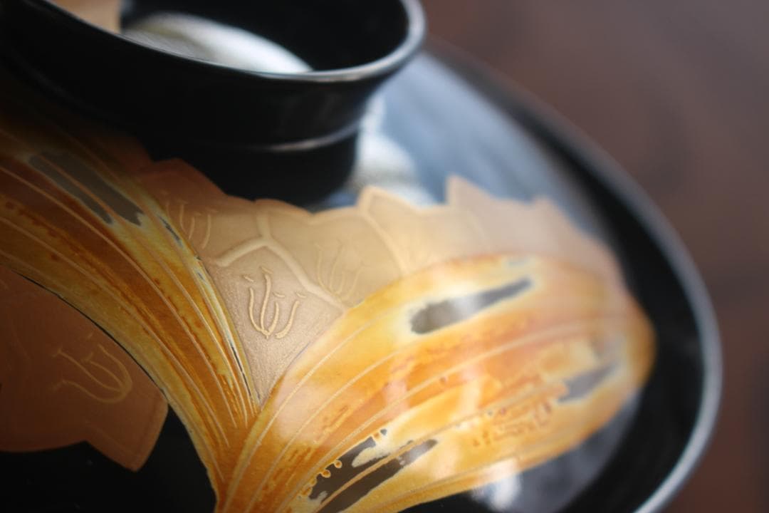 上質黒漆に極上蘭蒔絵の映える大椀2点（検輪島塗蒔絵椀雑煮椀煮物椀