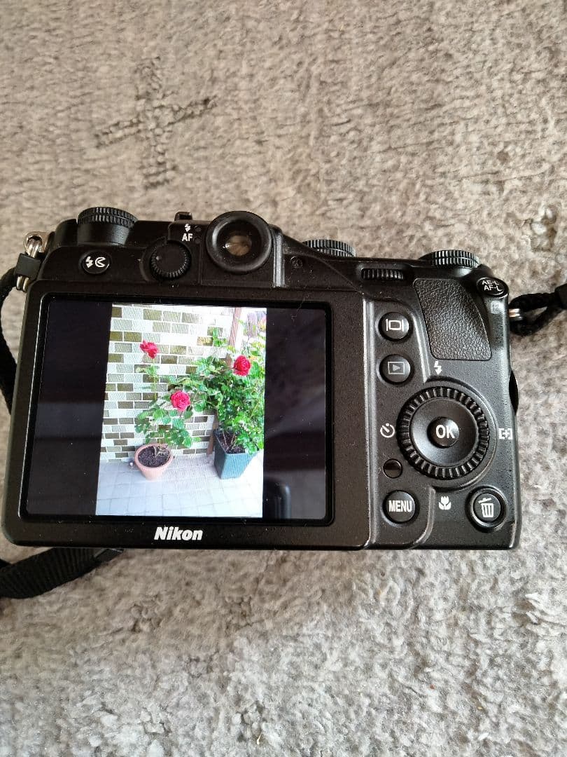 ニコン　COOLPIX　P7000