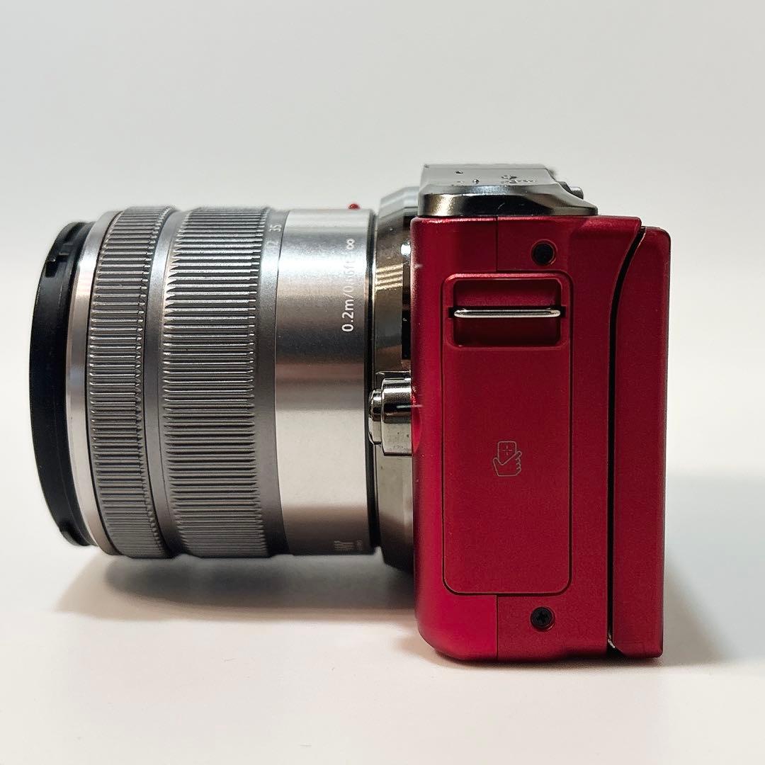 ✨美品✨ パナソニック LUMIXG ミラーレス一眼 DMC-GF6W デジカメ