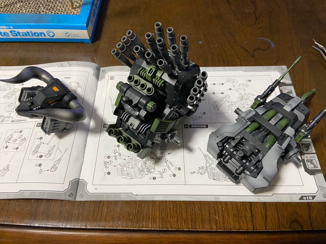 【全塗装】HMM ディバイソン　ゾイド　ZOIDS【完成品】