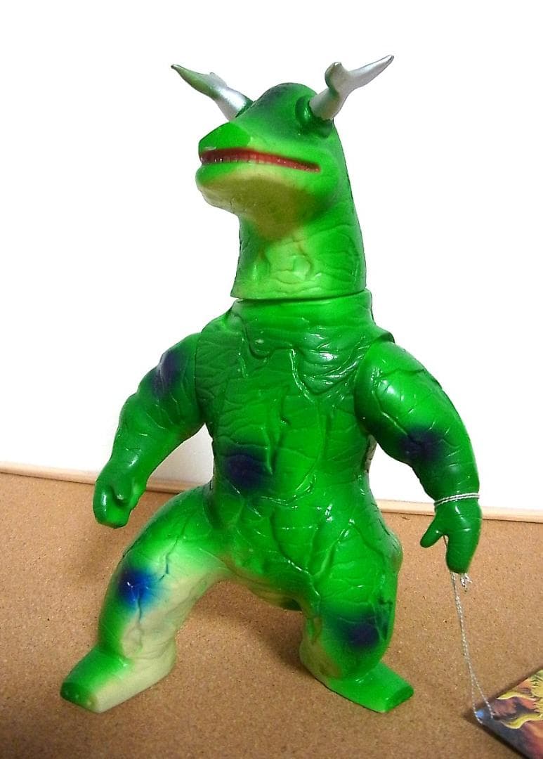 ソフビ　ブルマァク復刻　ウルトラマン生誕25周年記念　　エレキング　1991