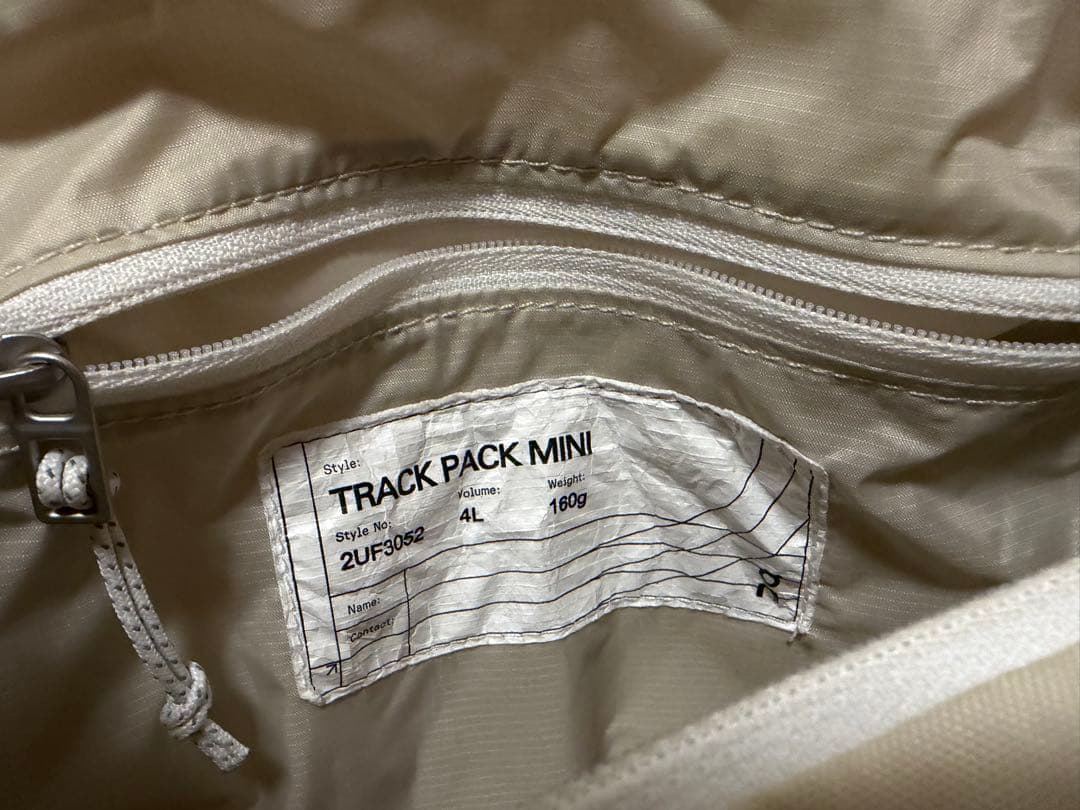 On ミニトートバッグ　ホワイト