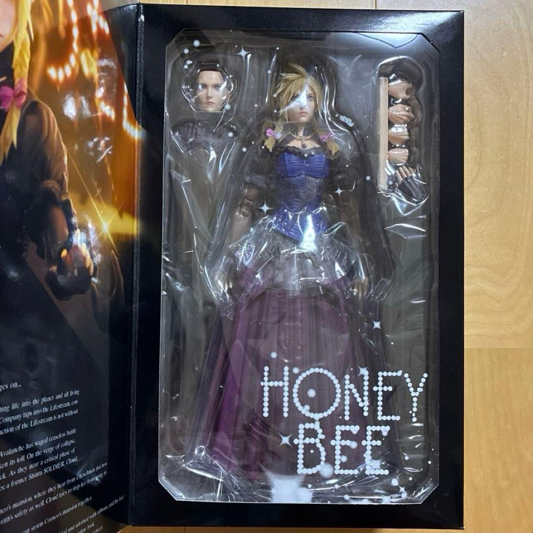 FF VII リメイク PLAY ARTS改 クラウド ドレス Ver.　未開封