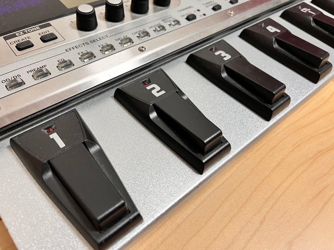 BOSS GT-10 ギターエフェクター（ケース付き）