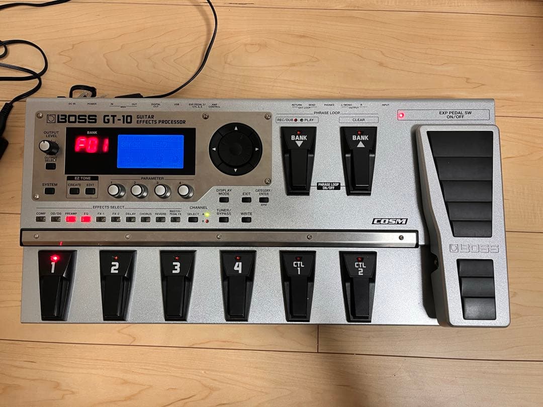 BOSS GT-10 ギターエフェクター（ケース付き）