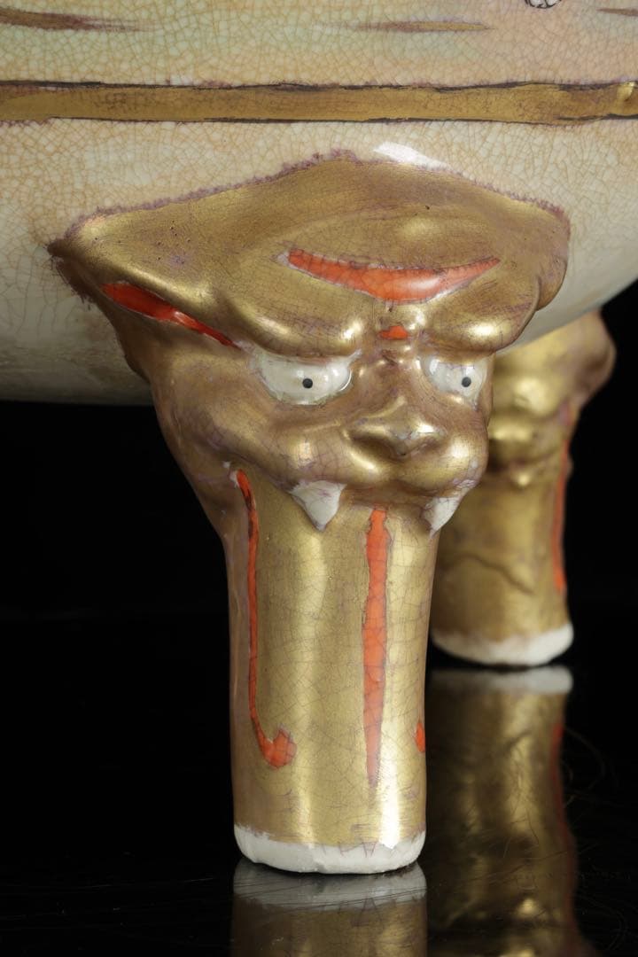 薩摩焼 金襴手金彩色絵 武者人物図 獅子摘三足大香炉 62㎝ 共箱 古美術 骨董