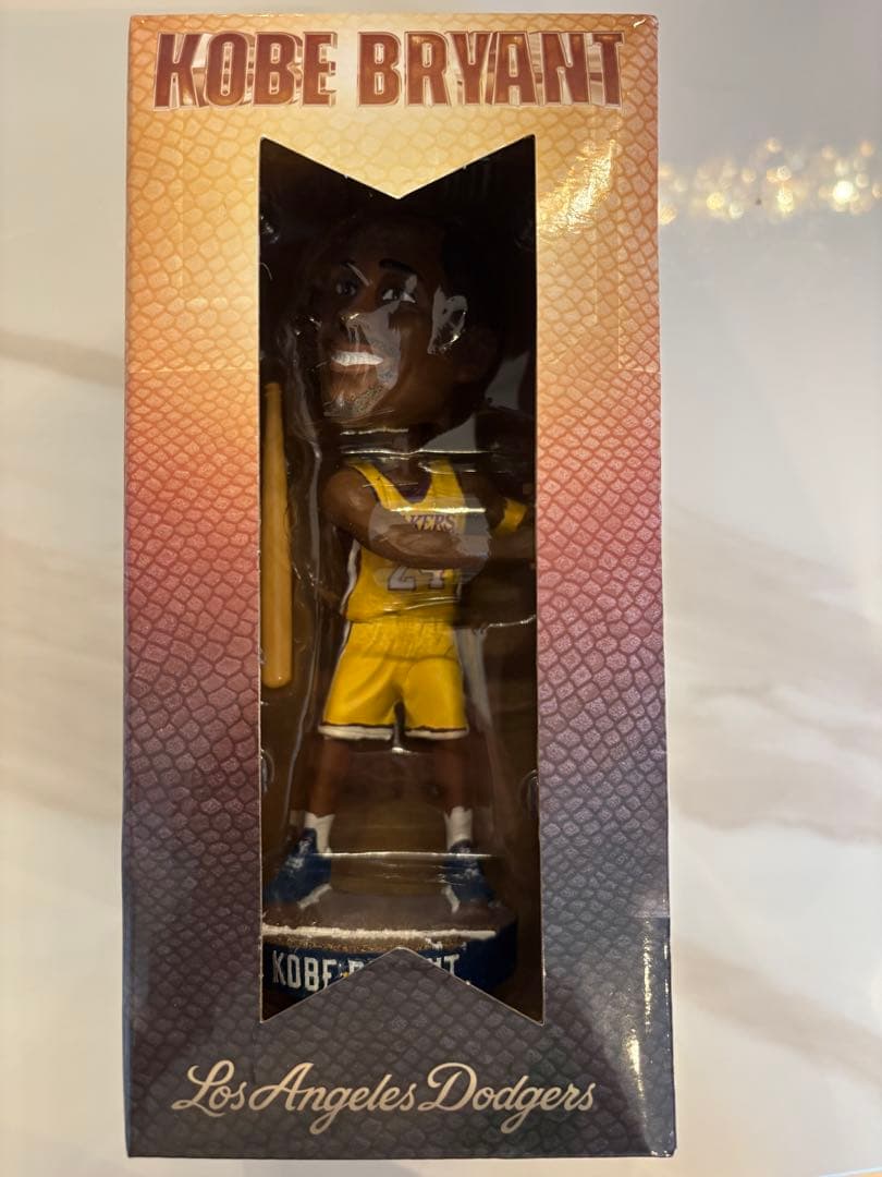 【未開封】Kobe Bryant ボブルヘッド 8/8 Dodgers