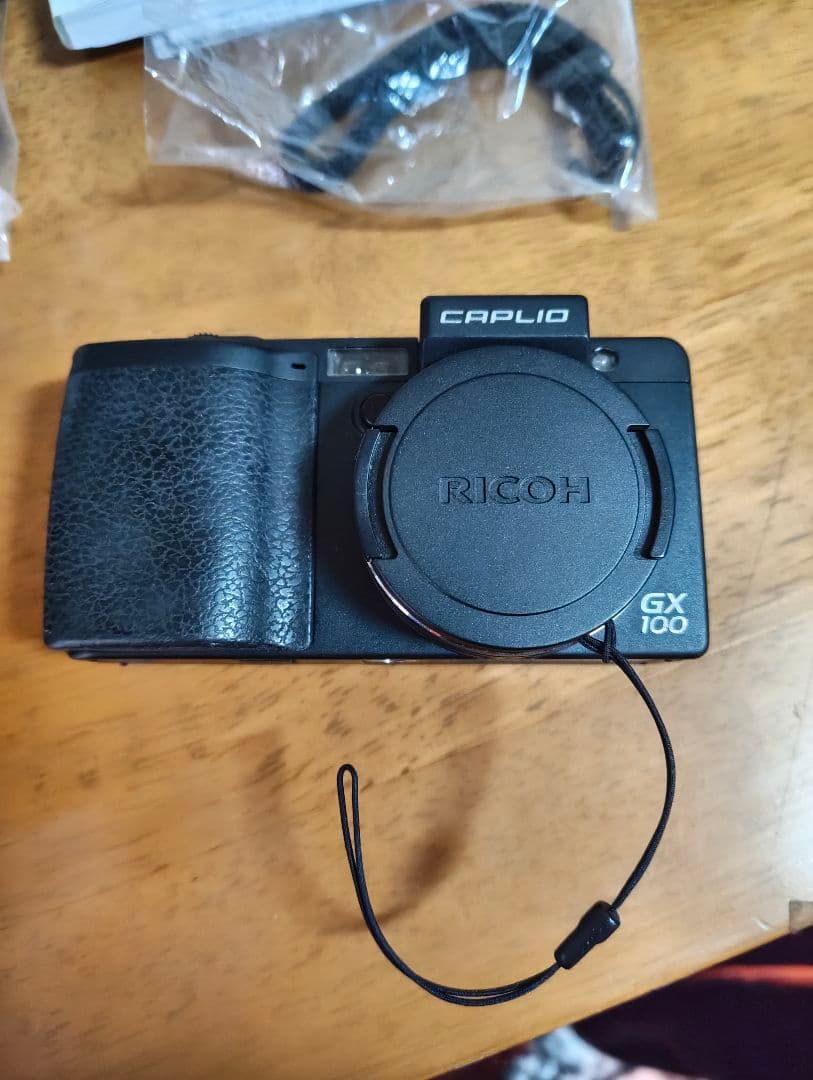 美品【RICOH】Caplio GX100 with VF-1 と LC-1付き