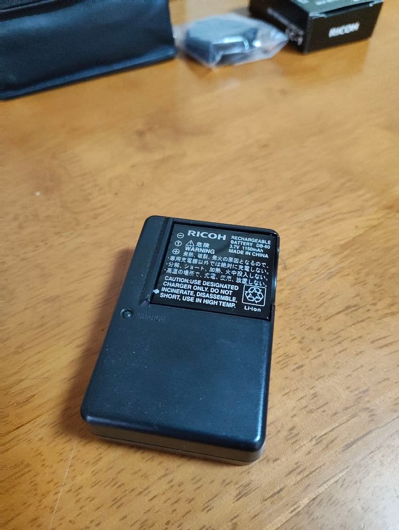 美品【RICOH】Caplio GX100 with VF-1 と LC-1付き