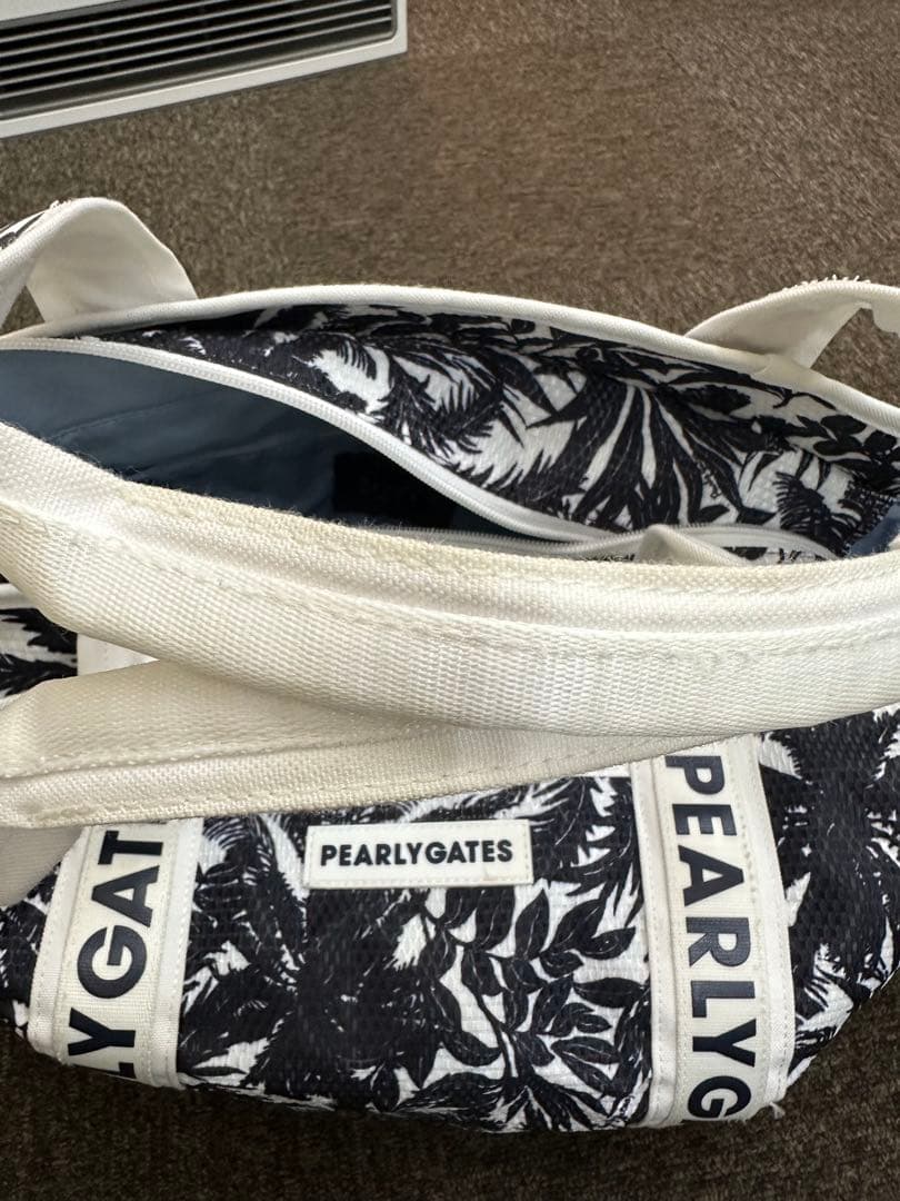パーマンPEARLY GATES パームリーフ柄ロッカーバッグ
