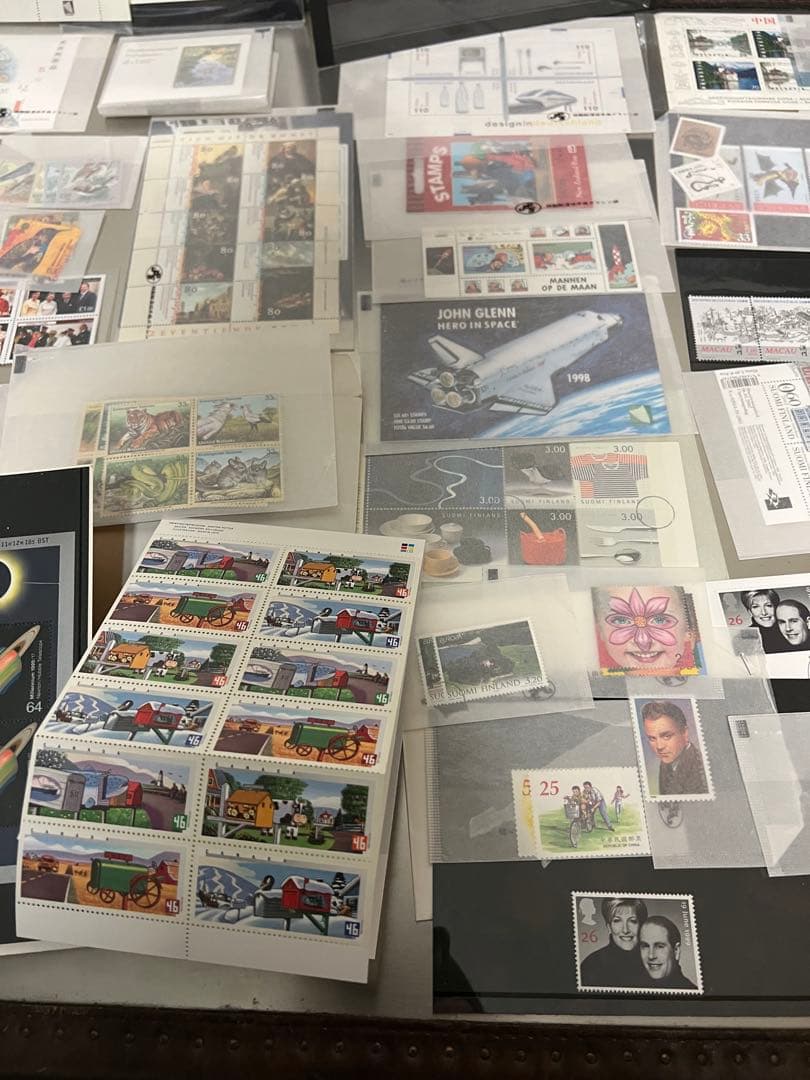 外国切手　未使用　まとめ売り　イギリス　中国　アメリカ　香港　ユーロ　切手