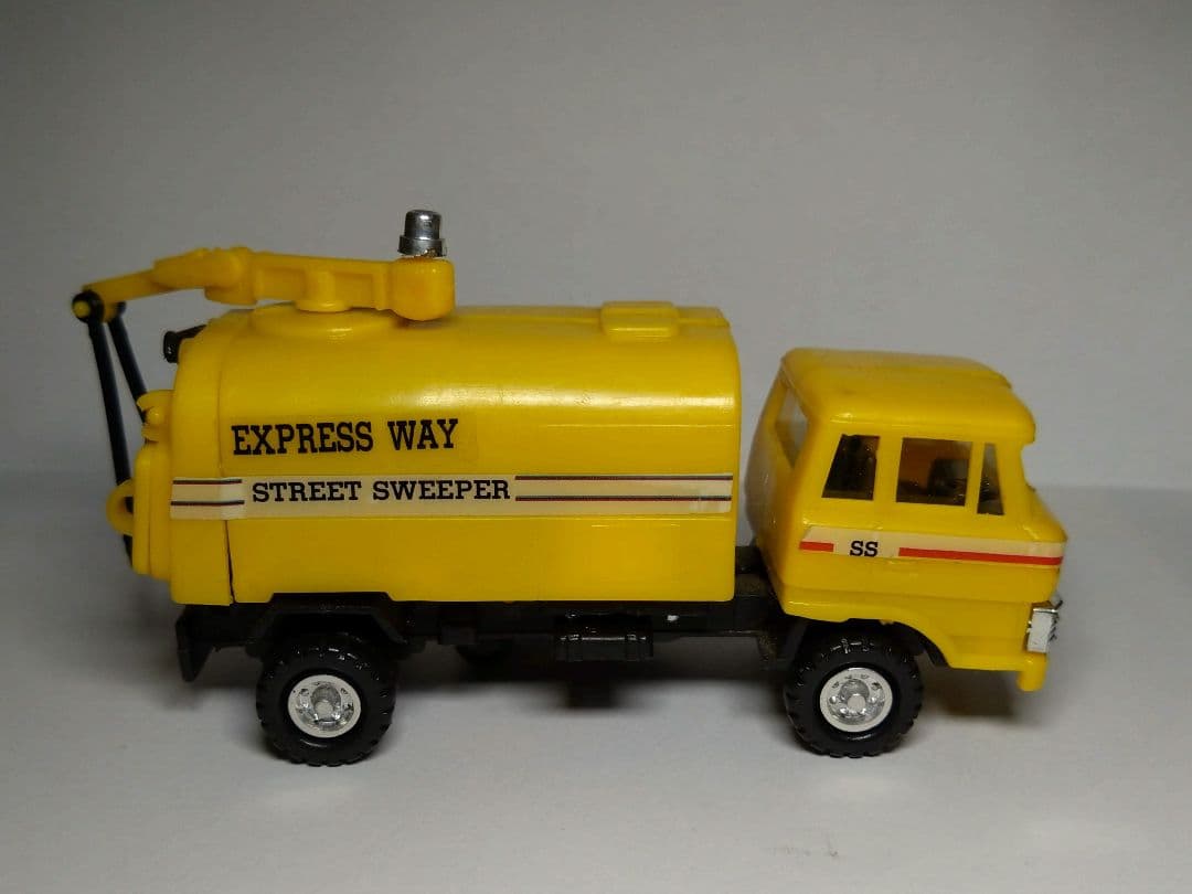 g*_様 【破損】　DELUXE BIG-1　デラックスビッグワンガム　カバヤ