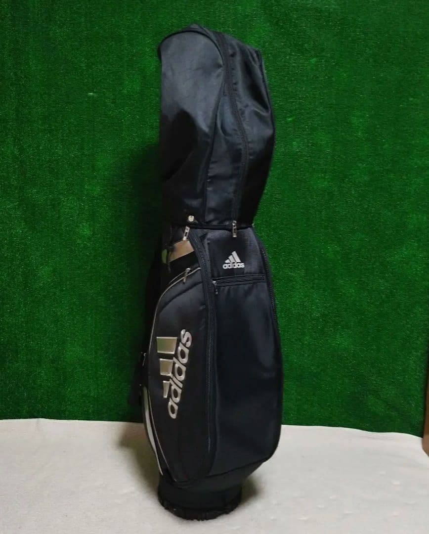 美品　adidas 黒 軽量キャディバッグ　int