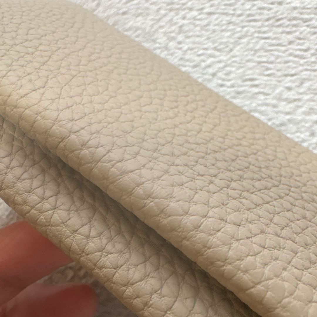 【超美品】ボナベンチュラ　ビジネスカードケース シュリンクレザー