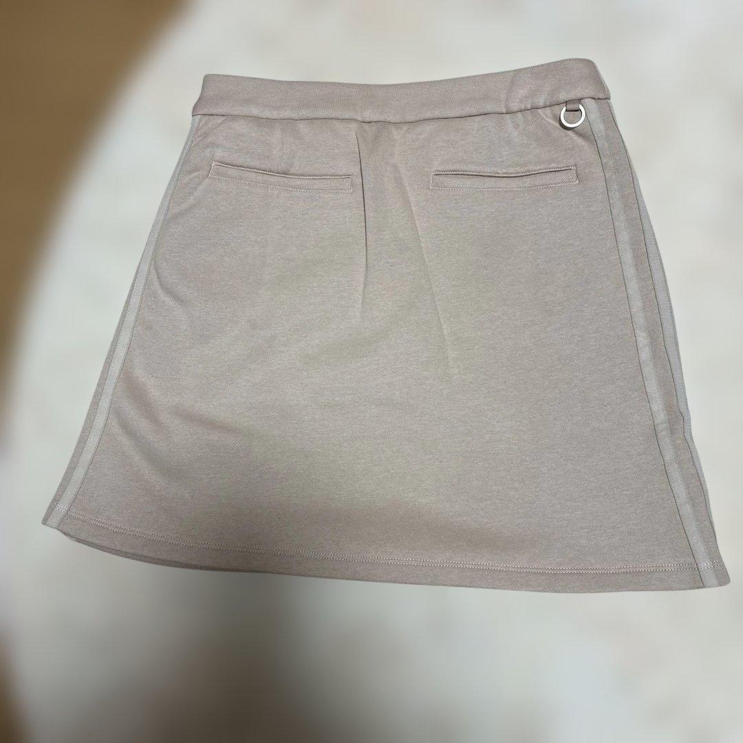 adidas ピンクベージュ セットアップ　ジャケット&スカート M 裏起毛