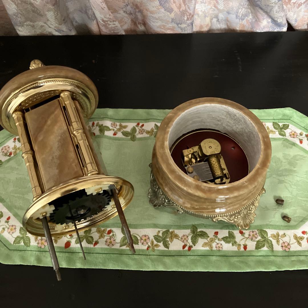 イタリア製オルゴール付き大理石シガレットケース葉巻入れ（曲は「白鳥の湖」）