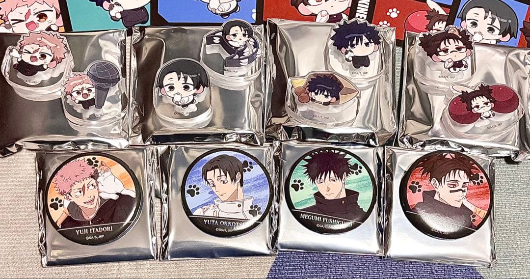 呪術廻戦 まねきねこ 虎杖 伏黒 乙骨 脹相 アクリルスタンド 特典 缶バッジ